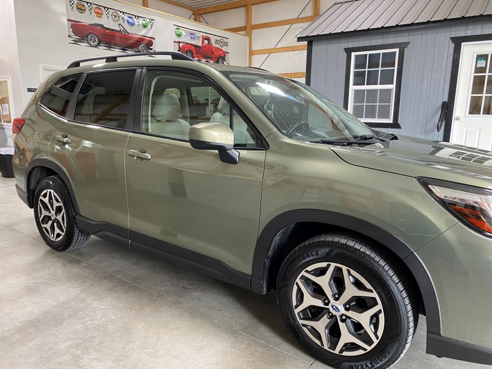 2019 Subaru Forester Premium AWD with EyeSight Safety Features ⭐SOLD⭐