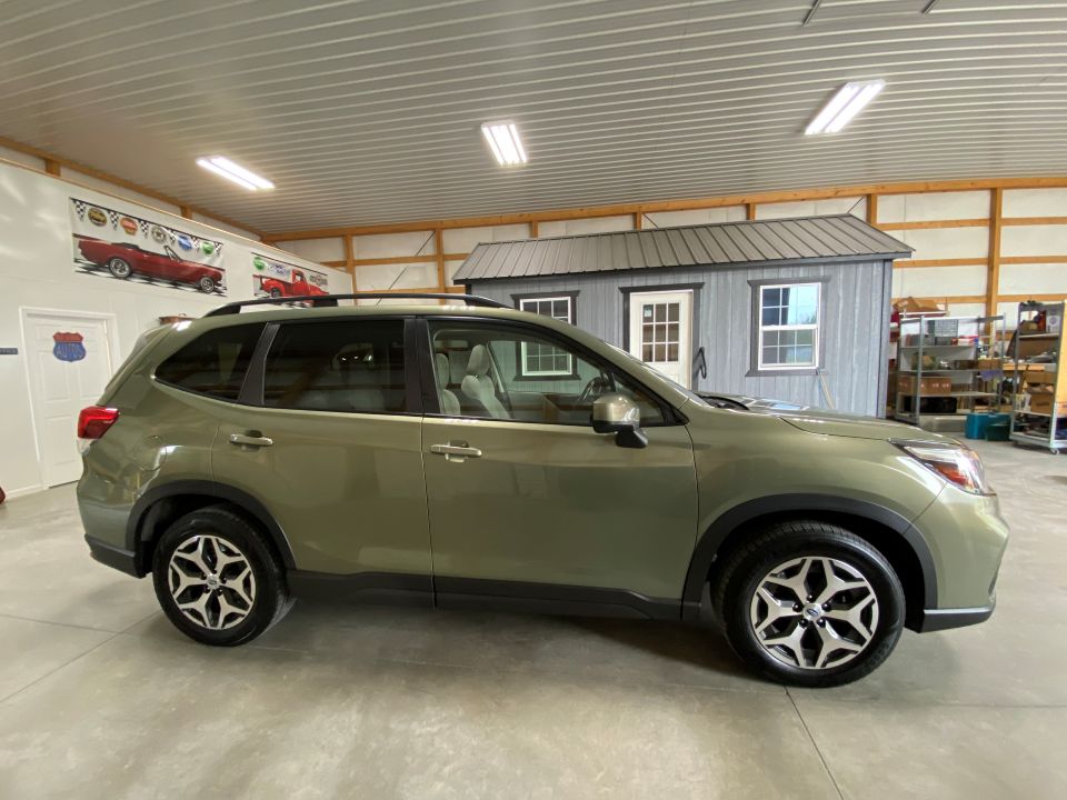 2019 Subaru Forester Premium AWD with EyeSight Safety Features ⭐SOLD⭐