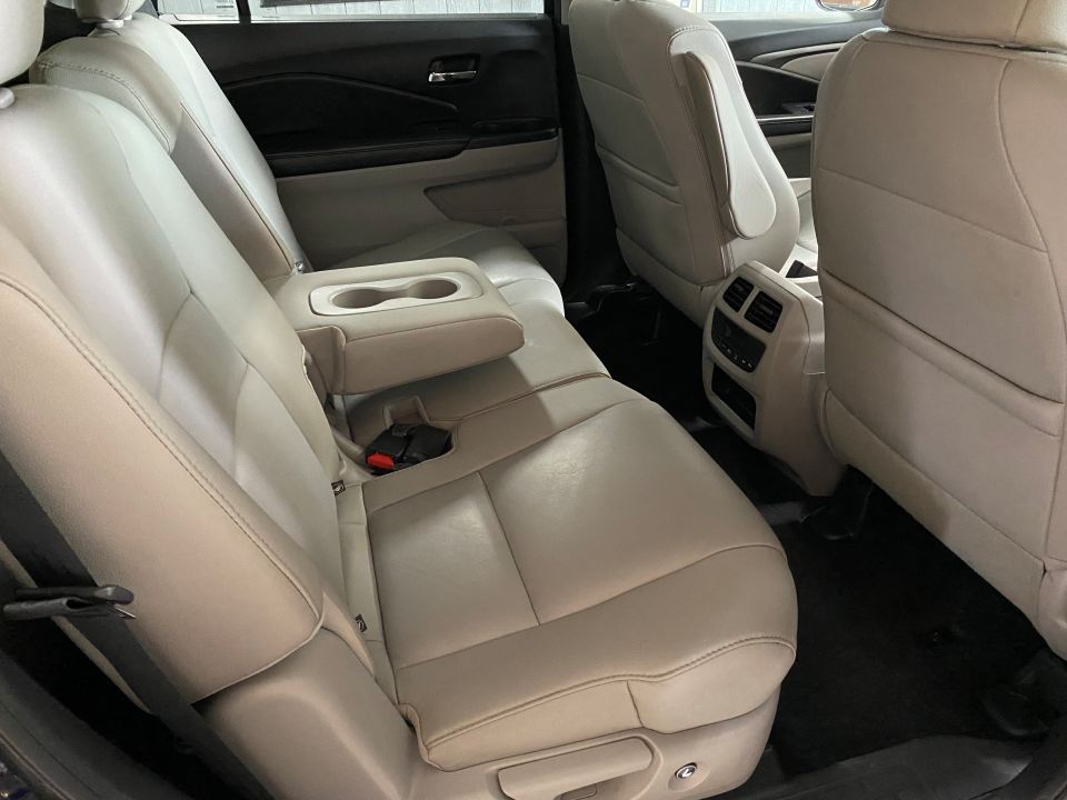 2017 Honda Pilot EX-L AWD 3rd row Sport Utility ⭐PENDING SALE⭐