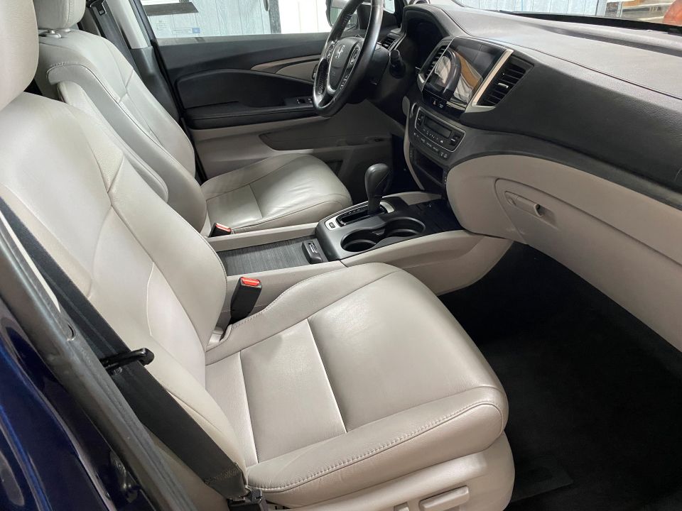 2017 Honda Pilot EX-L AWD 3rd row Sport Utility ⭐PENDING SALE⭐