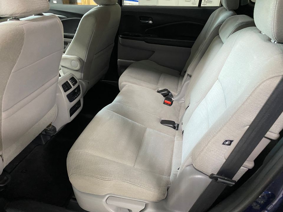 2017 Honda Pilot EX AWD 3rd row SUV ⭐SOLD⭐