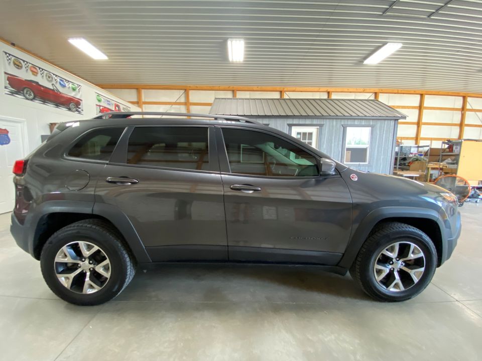 2016 Jeep Cherokee Trailhawk 4WD 4D SUV