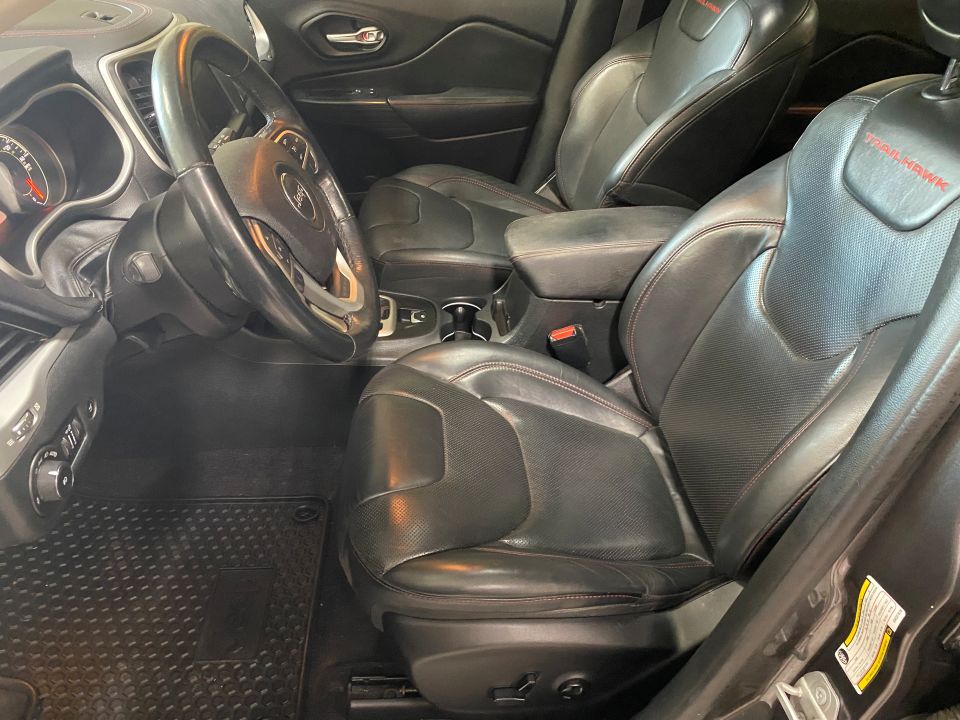 2016 Jeep Cherokee Trailhawk 4WD 4D SUV