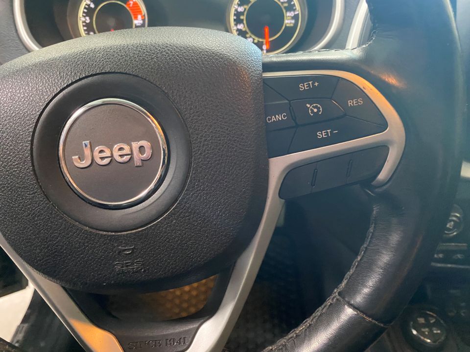 2016 Jeep Cherokee Trailhawk 4WD 4D SUV