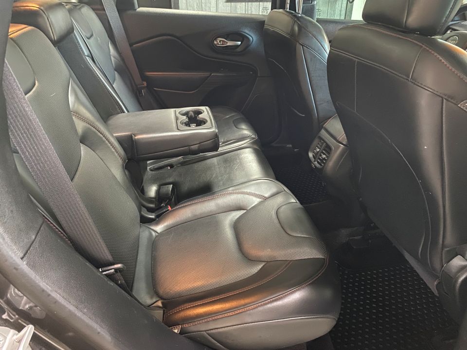 2016 Jeep Cherokee Trailhawk 4WD 4D SUV