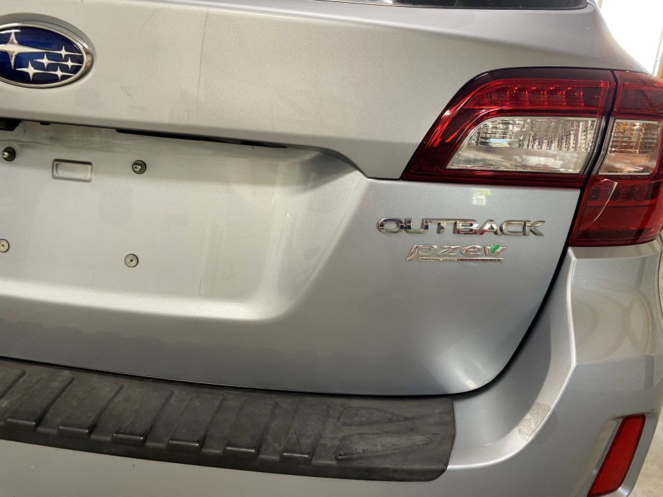 2017 Subaru Outback Premium AWD 4D SUV with Subaru EyeSight Safety ⭐SOLD⭐