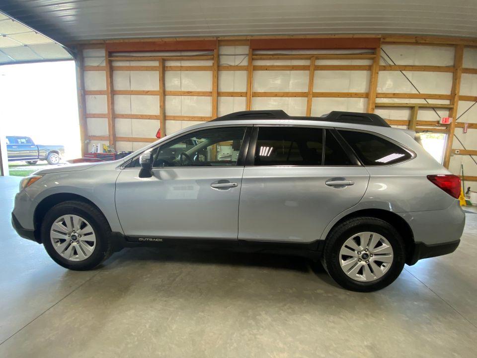 2017 Subaru Outback Premium AWD 4D SUV with Subaru EyeSight Safety ⭐SOLD⭐