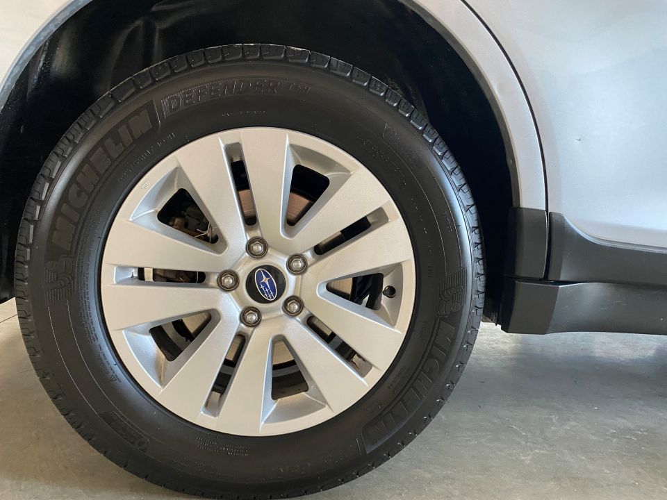 2017 Subaru Outback Premium AWD 4D SUV with Subaru EyeSight Safety ⭐SOLD⭐